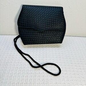 Vintage Neiman Marcus Woven Black Evening Cross-body Bag Clutch Purse Elegant
